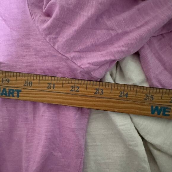 Chico’s The Ultimate Tee Long Sleeve lilac Stretch Top Size 3 Rayon Spandex - Picture 7 of 7